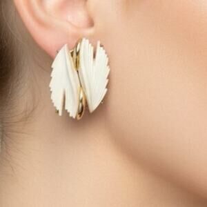 Vintage BSK White Leaf Clip Earrings Gold Tone Signed Needs Repair